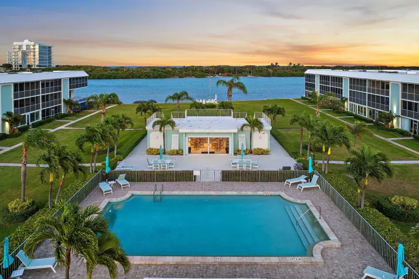 Picture of 100 Waterway Road E305, Tequesta FL 33469
