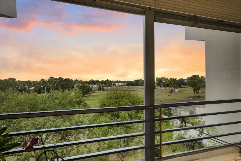 Picture of 3951 Via Poinciana 512, Lake Worth FL 33467