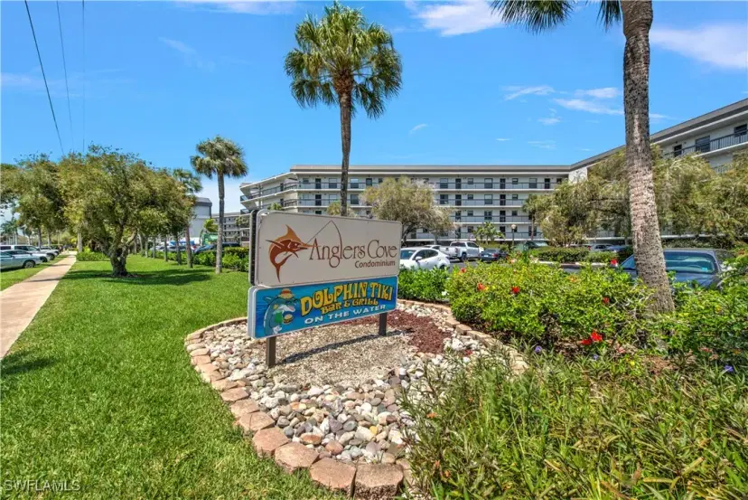 Picture of 1027 Anglers Cv B502, Marco Island FL 34145