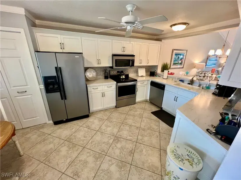Picture of 380 Gabriel Cir 12, Naples FL 34104