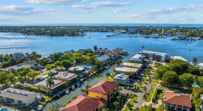 Picture of 1320 Blue Point Ave 2, Naples FL 34102