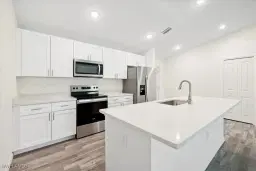 Picture of 1813 NW 16Th Ter, Cape Coral, FL 33993