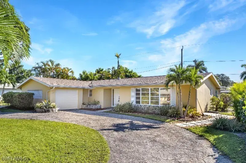 Picture of 5047 Northampton Dr, Fort Myers FL 33919