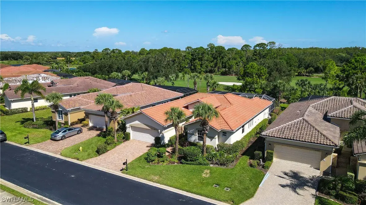 Picture of 10517 Bellagio Dr, Fort Myers, FL 33913