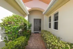 Picture of 10517 Bellagio Dr, Fort Myers, FL 33913