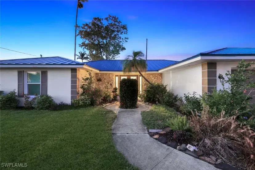 Picture of 2135 SE 15Th St, Cape Coral FL 33990