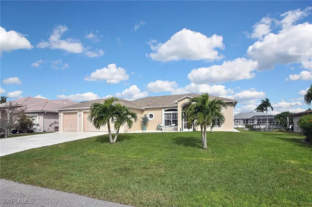Picture of 105 SE 40Th Ter, Cape Coral, FL 33904