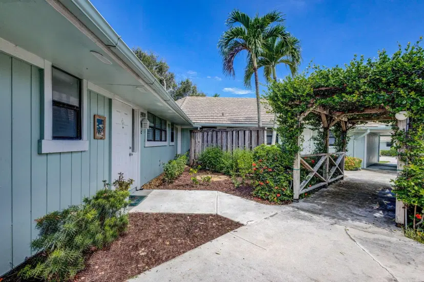 Picture of 1127 E Seminole Avenue 22, Jupiter FL 33477