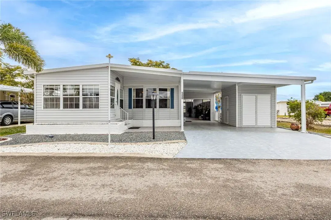 Picture of 500 Jacklin Ln, North Fort Myers, FL 33903