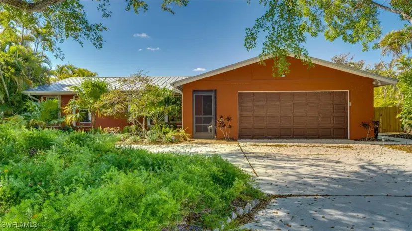 Picture of 3572 Knollwood Rd, Fort Myers FL 33919