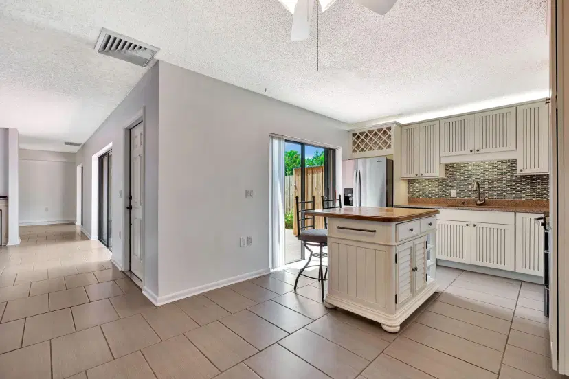 Picture of 1408 14Th Lane, Palm Beach Gardens FL 33418