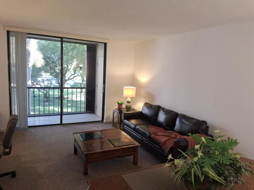 Picture of 5220 Las Verdes Circle 304, Delray Beach FL 33484