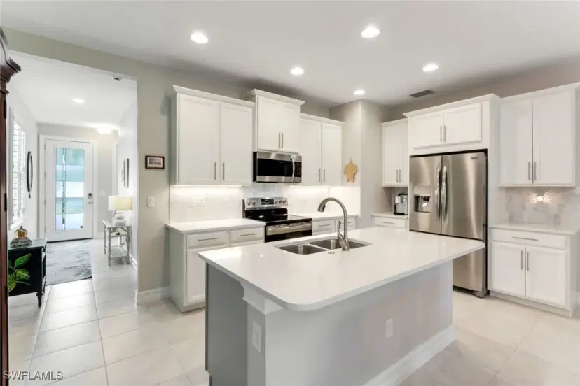 Picture of 28293 Seasons Tide Ave, Bonita Springs FL 34135