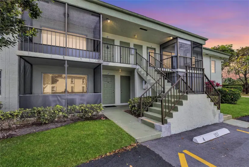 Picture of 7535 S Oriole Blvd 107, Delray Beach FL 33446