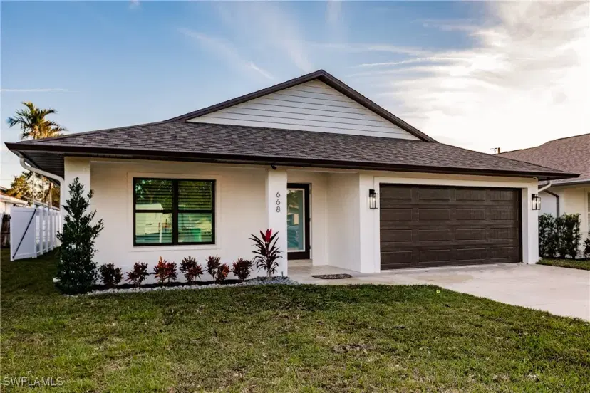 Picture of 668 104Th Ave N, Naples FL 34108