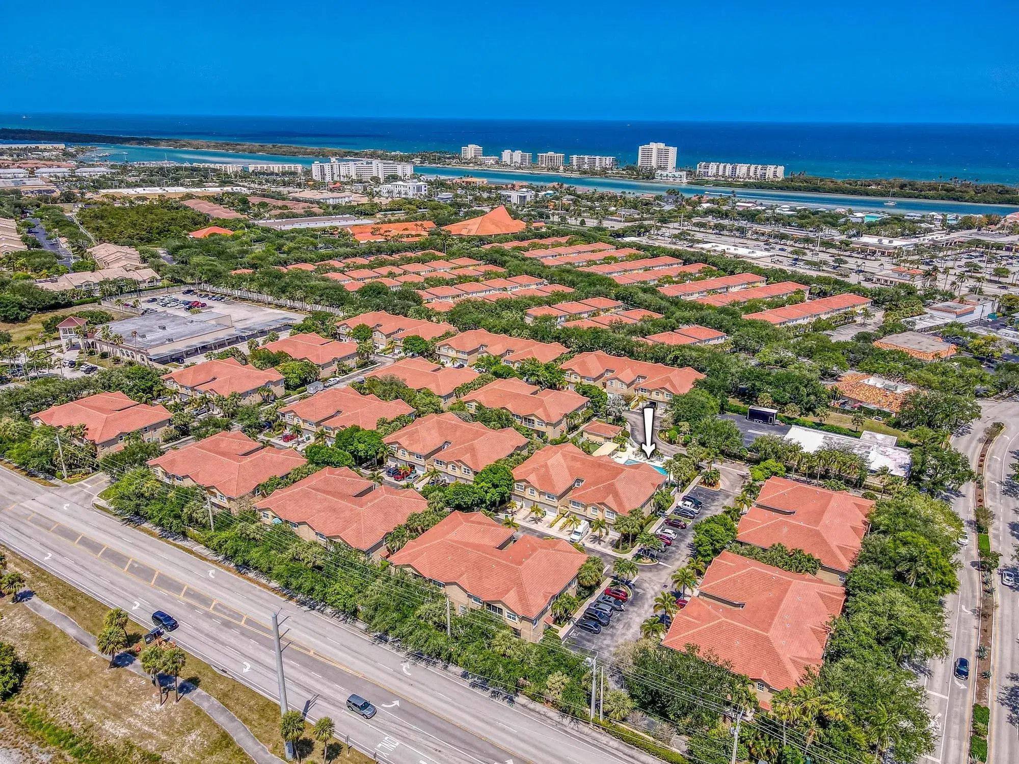 Picture of 112 Lighthouse Circle J, Tequesta, FL 33469