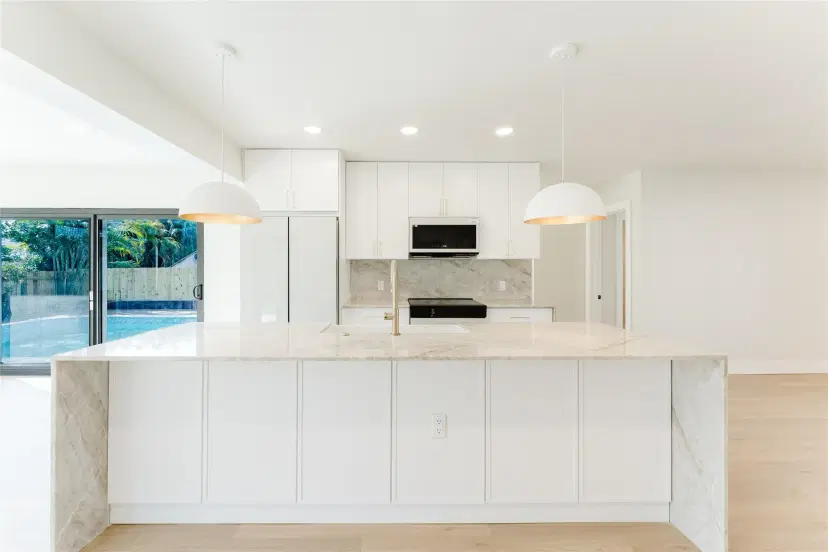 Picture of 812 SE 9Th Terrace, Deerfield Beach FL 33441