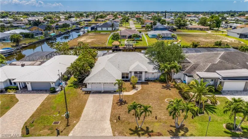 Picture of 1024 SE 14Th Ter, Cape Coral FL 33990