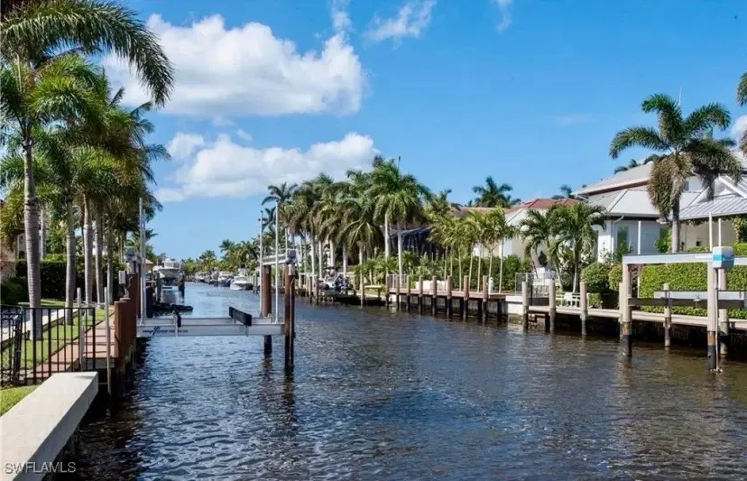 Picture of 601 15Th Ave S, Naples FL 34102