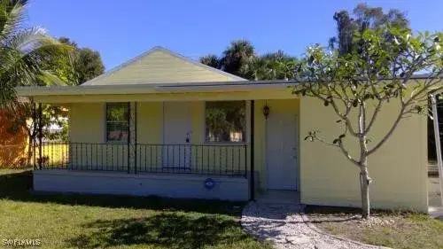 Picture of 1847 Henderson Ave, Fort Myers, FL 33916