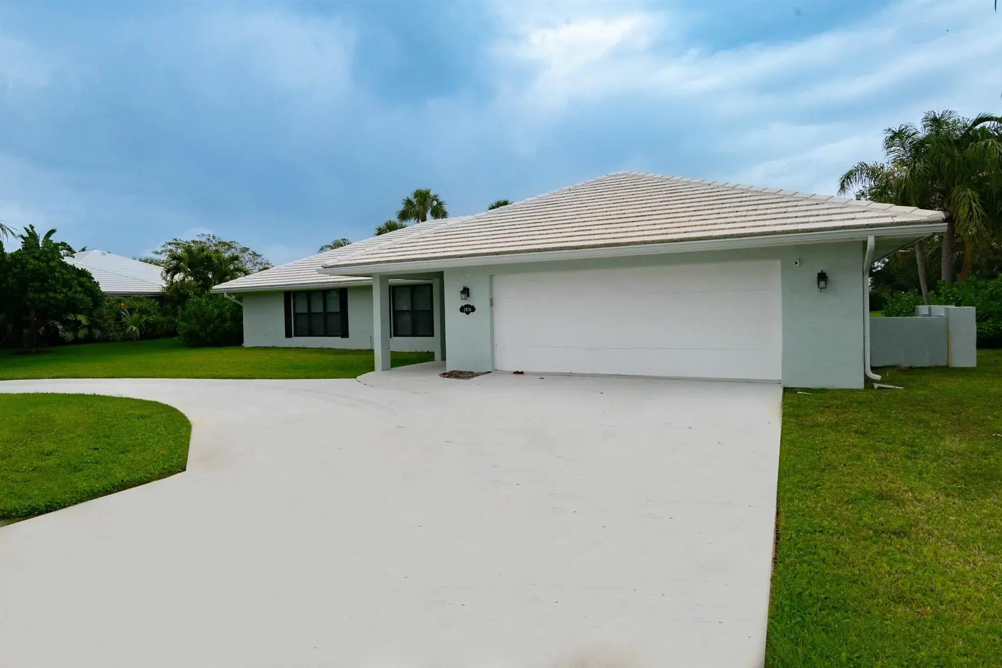 Picture of 2831 SE Fairway W, Stuart, FL 34997