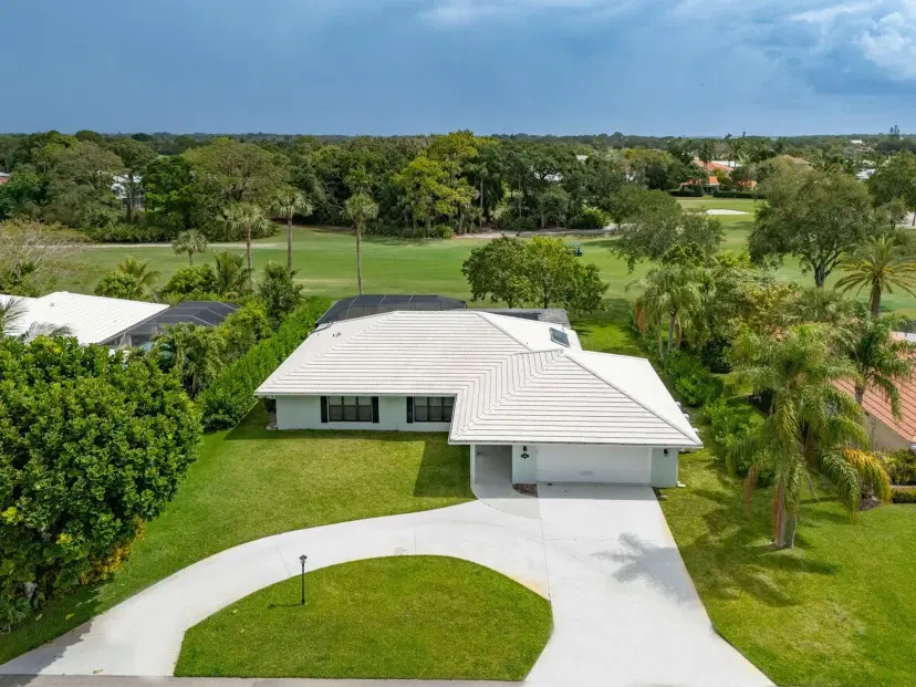 Picture of 2831 SE Fairway W, Stuart FL 34997