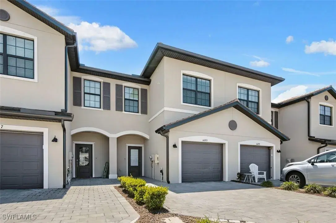Picture of 14195 Pine Lodge Ln, Fort Myers, FL 33913