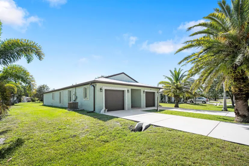 Picture of 40 Silver Oak Drive, Port St Lucie FL 34952