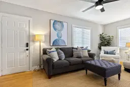 Picture of 215 S Palmway, Lake Worth Beach, FL 33460