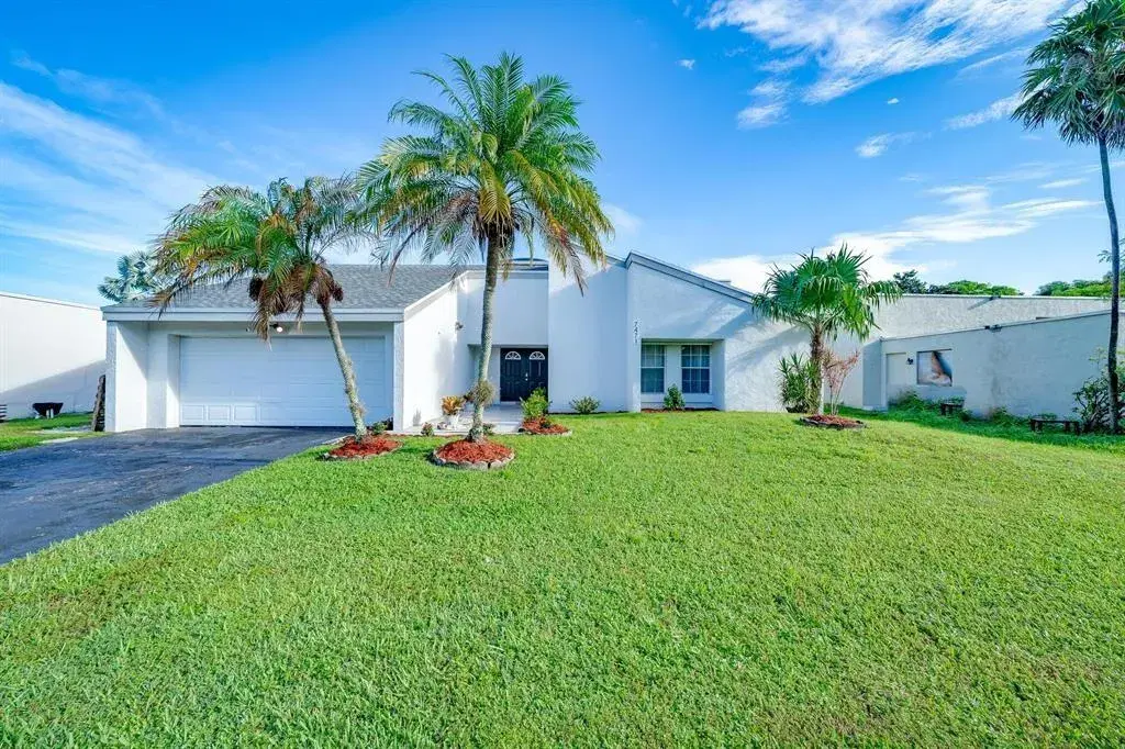 Picture of 7471 NW 35Th Ct, Lauderhill, FL 33319