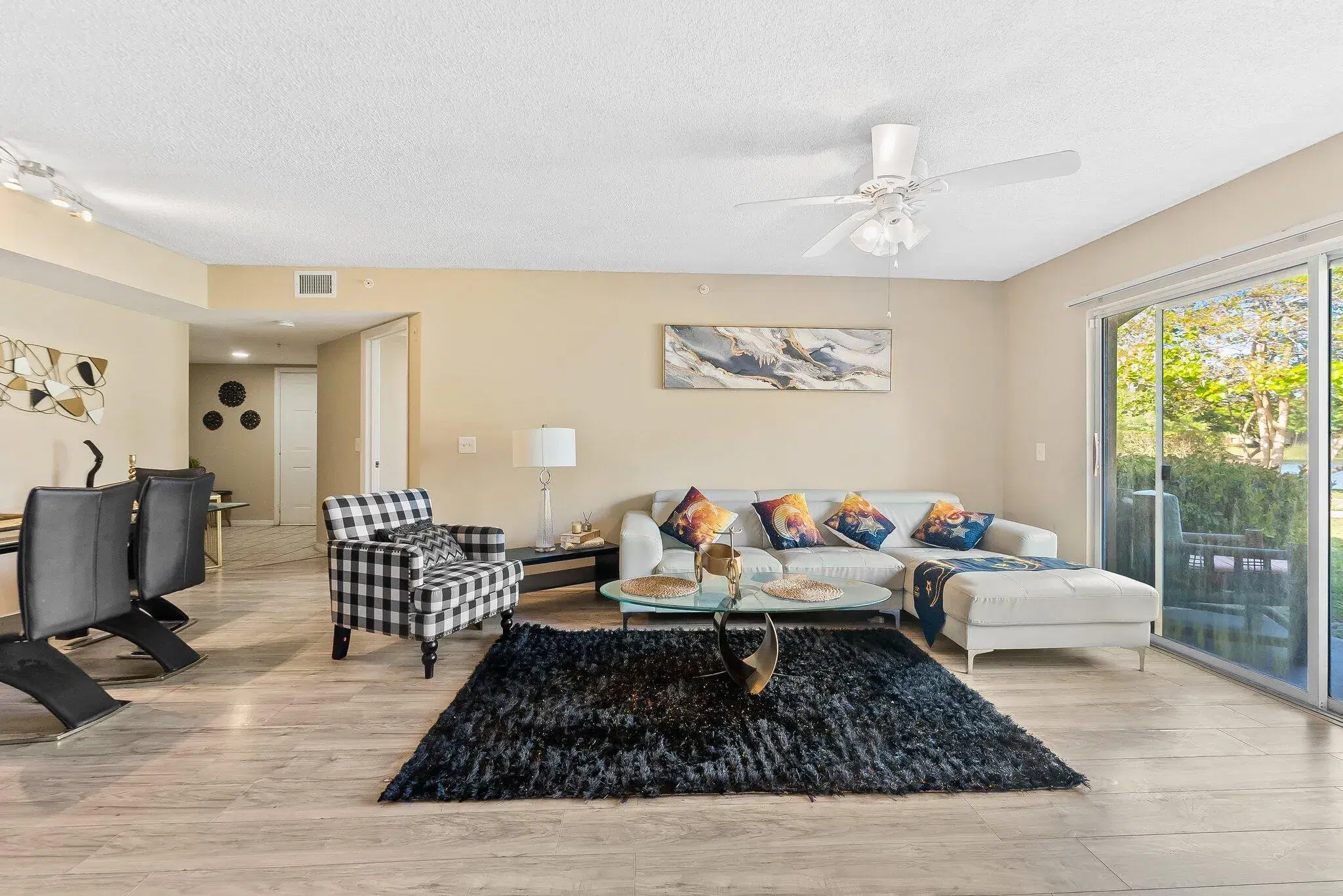 Picture of 4167 Haverhill Road 1114, West Palm Beach, FL 33417