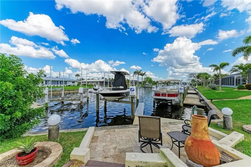 Picture of 200 Capri Isles Ct, Punta Gorda FL 33950