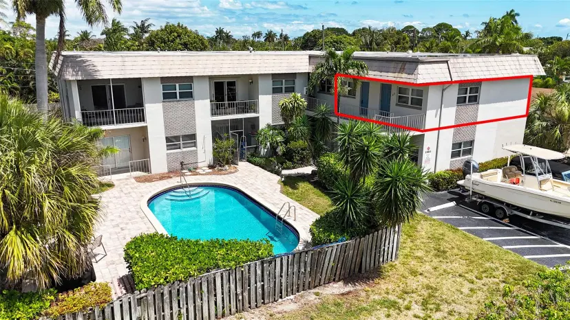 Picture of 1581 NE 34Th Ct 215, Oakland Park FL 33334