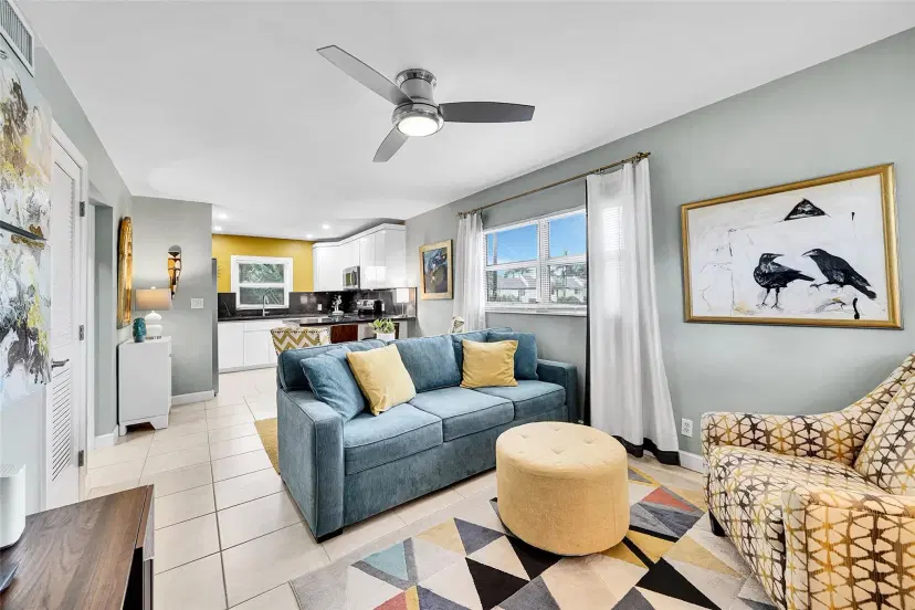 Picture of 1581 NE 34Th Ct 215, Oakland Park FL 33334