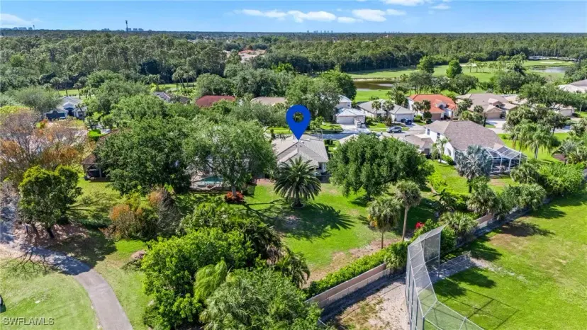 Picture of 2325 Heritage Greens Dr, Naples FL 34119
