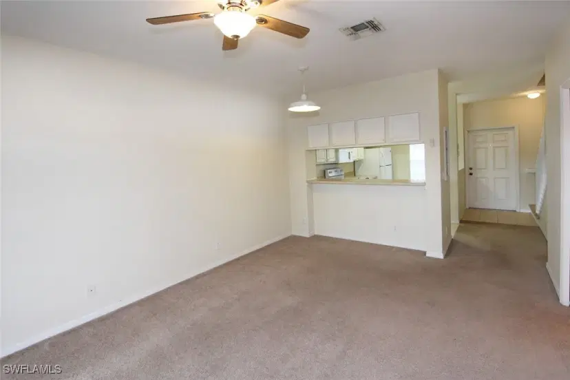 Picture of 8257 Pacific Beach Dr, Fort Myers FL 33966