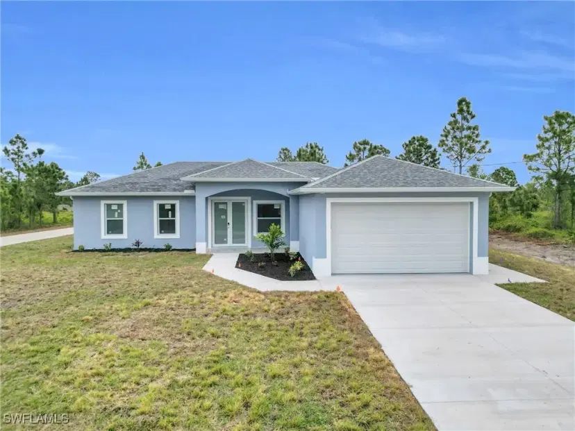 Picture of 935 Elgin St, Lehigh Acres FL 33974
