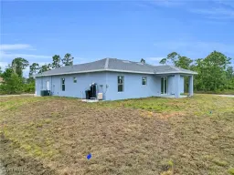 Picture of 935 Elgin St, Lehigh Acres, FL 33974
