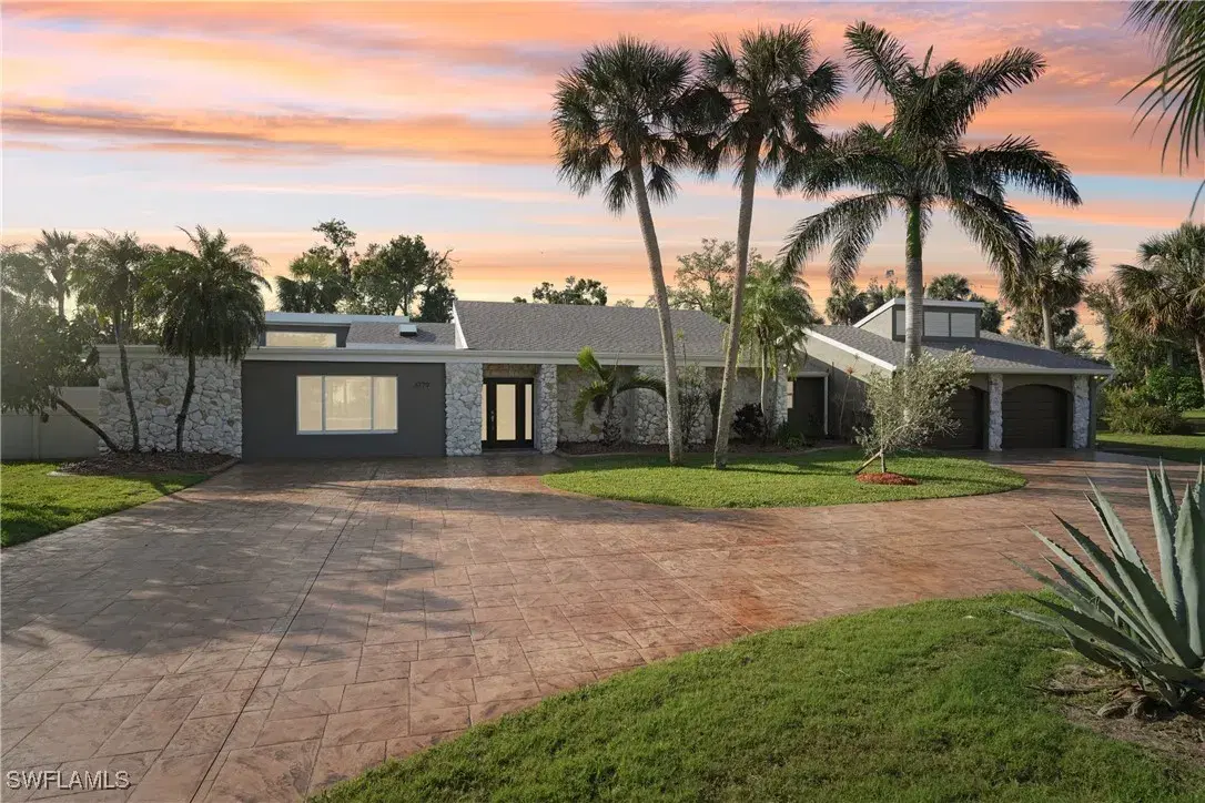 Picture of 3779 Liberty Sq, Fort Myers, FL 33908