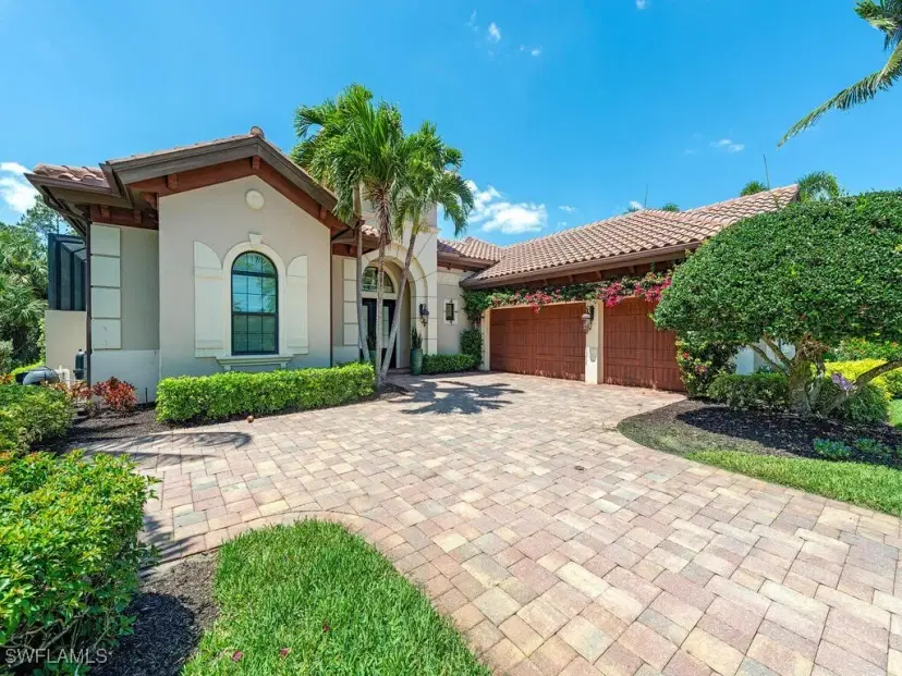 Picture of 6445 Costa Cir, Naples FL 34113