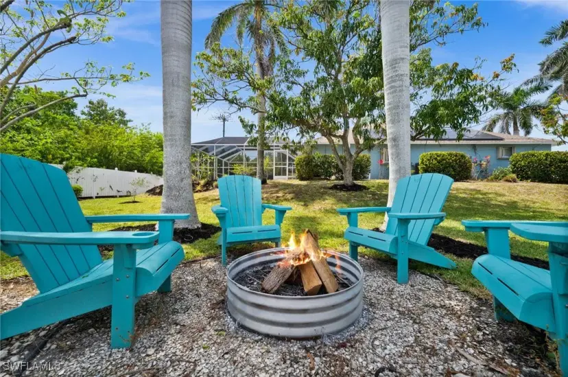 Picture of 4 Colonial Dr, Naples FL 34112