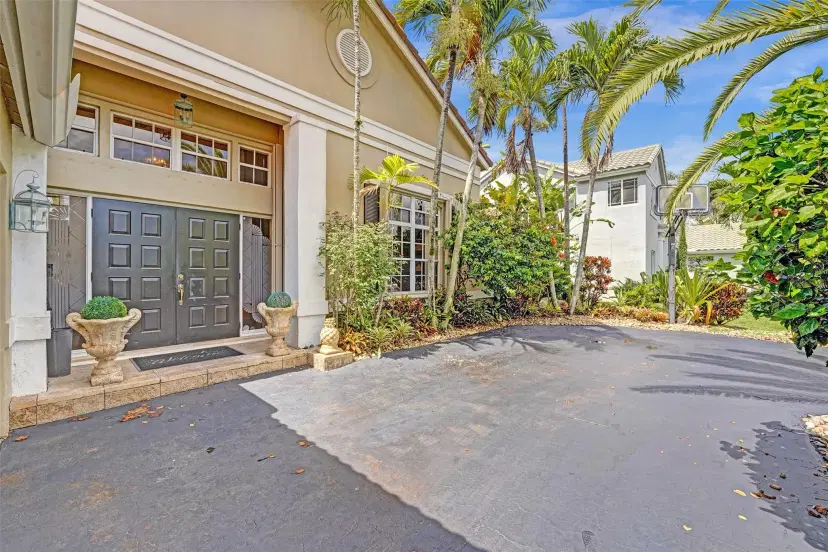 Picture of 3076 Perriwinkle Cir, Davie, FL 33328