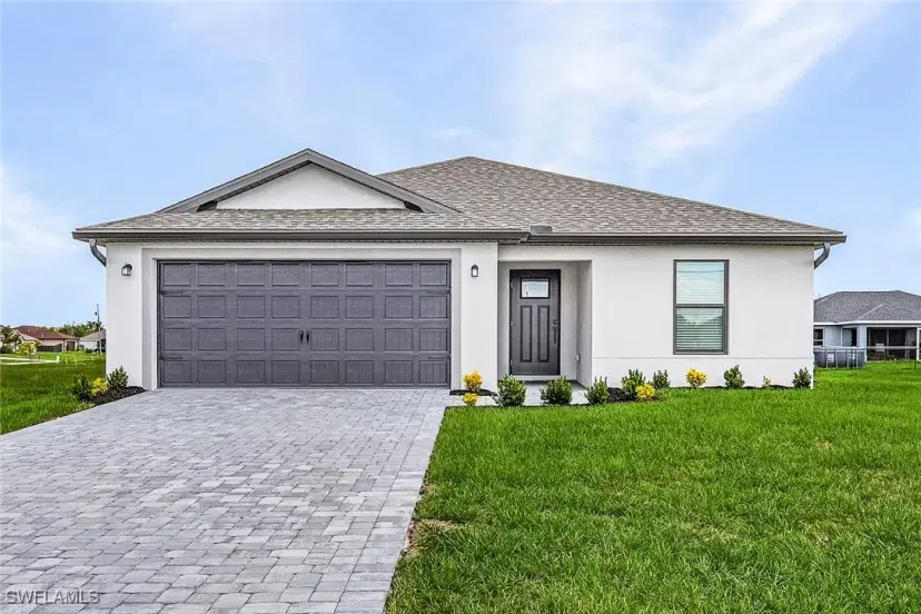 Picture of 824 Gen D Macarthur Ave, Labelle FL 33935