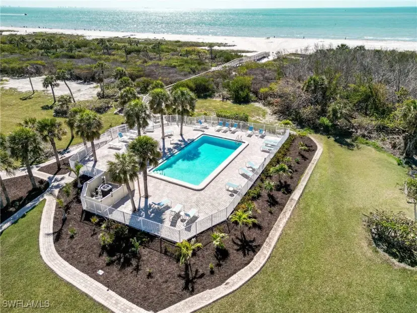 Picture of 1919 Olde Middle Gulf Dr 402, Sanibel FL 33957