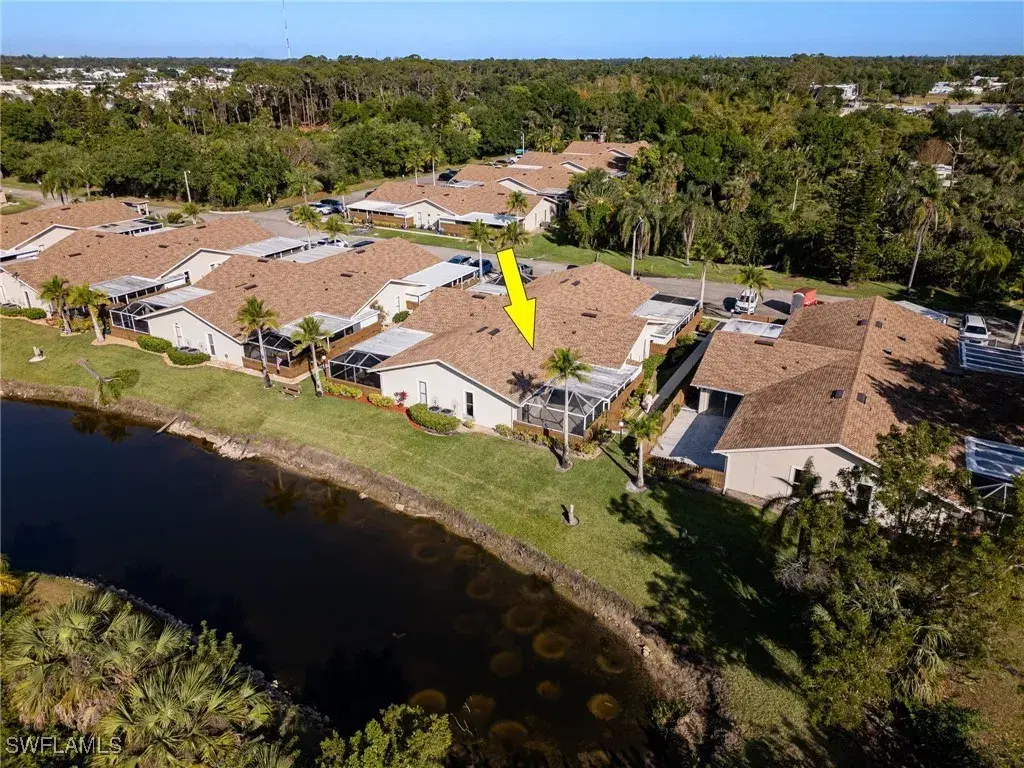 Picture of 15630 Crystal Lake Dr 103, North Fort Myers, FL 33917