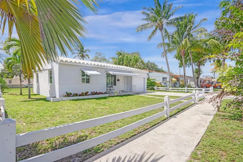 Picture of 309 SW 13Th St, Dania Beach FL 33004
