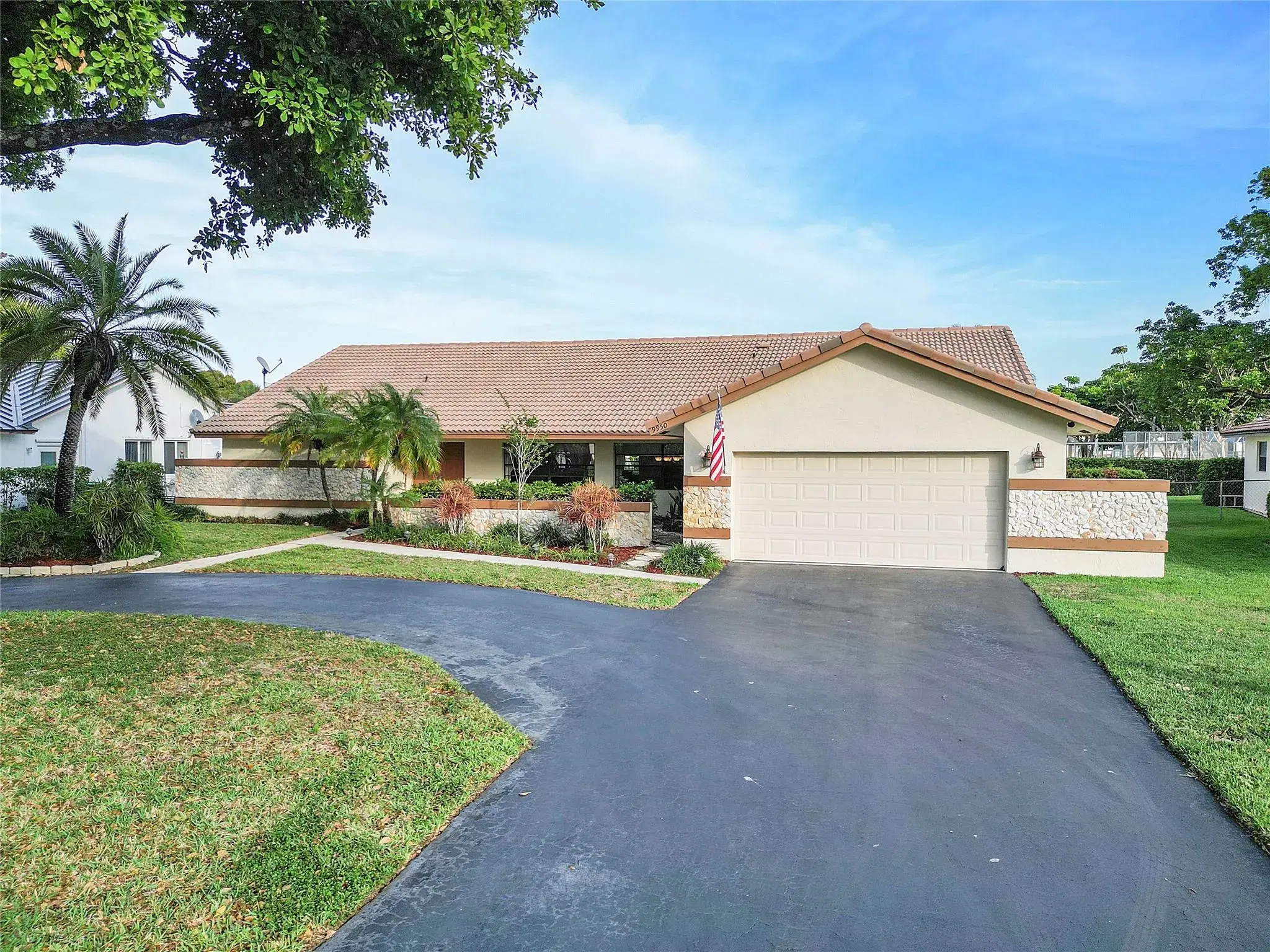 Picture of 9950 NW 11Th Mnr, Coral Springs, FL 33071