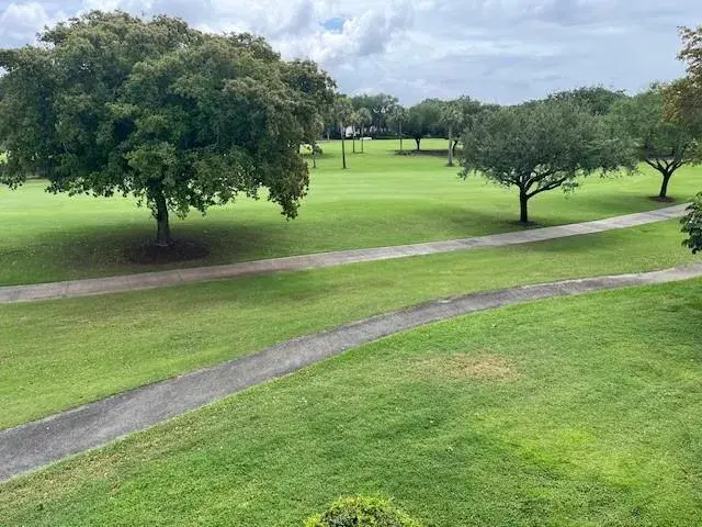 Picture of 2303 Bridgewood Dr 2323, Boca Raton FL 33434
