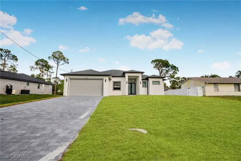 Picture of 4112 2Nd St Sw, Lehigh Acres FL 33976