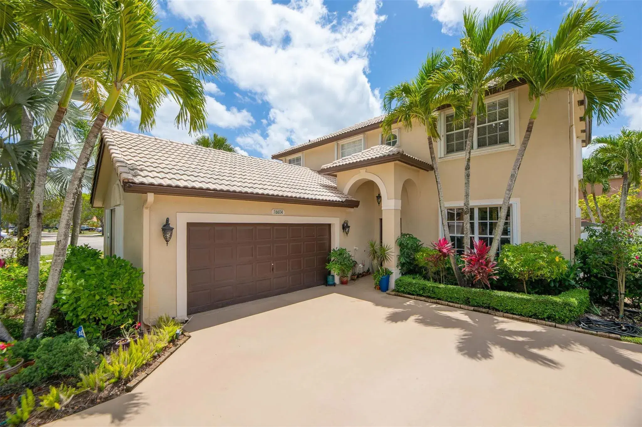 Picture of 16604 SW 1St St, Pembroke Pines, FL 33027